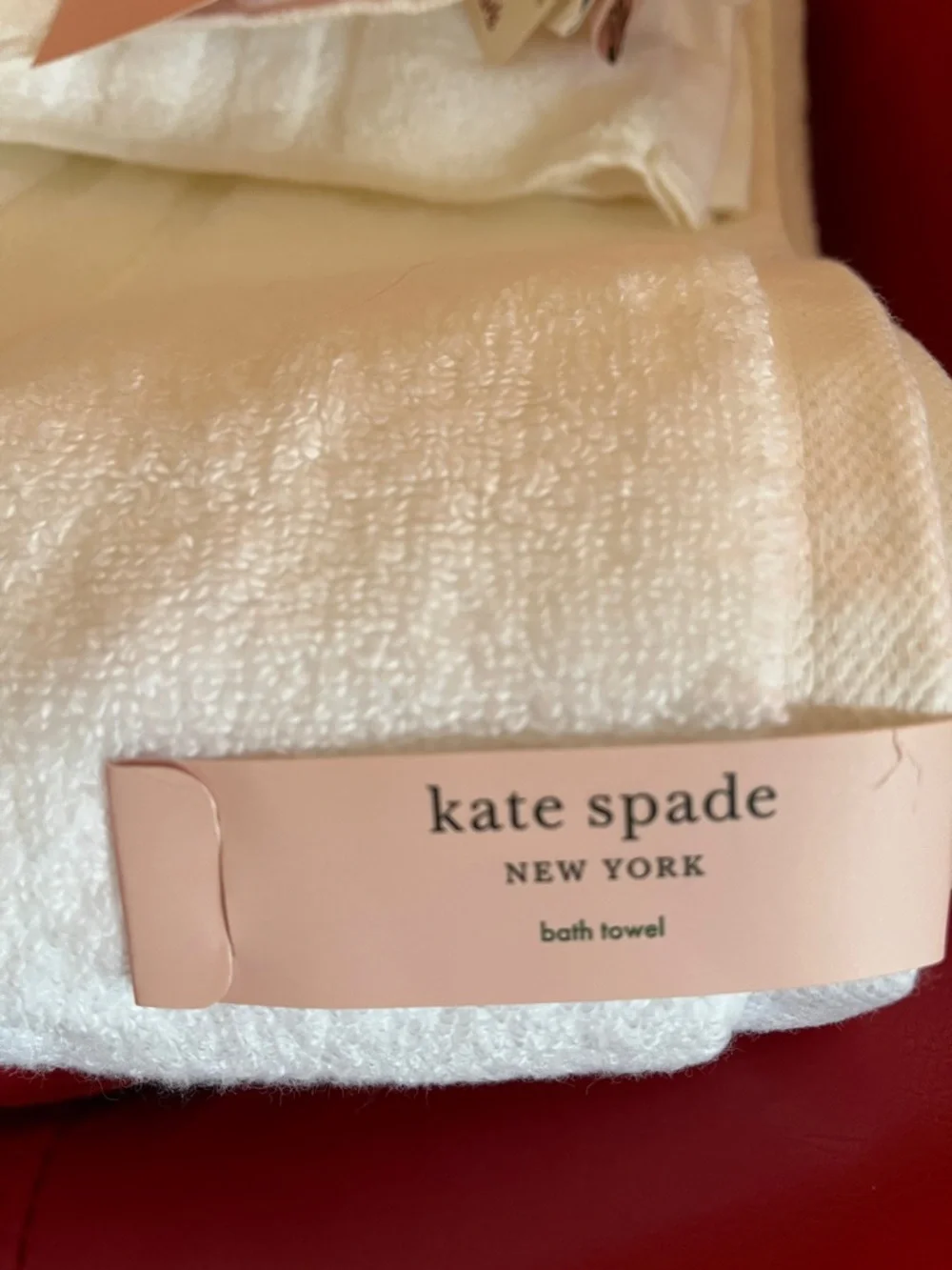 kate spade White Plush Bath Towel Duo